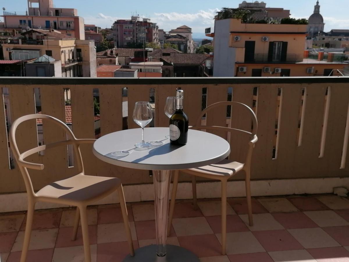 Inner City De Luxe Apartment カターニア エクステリア 写真