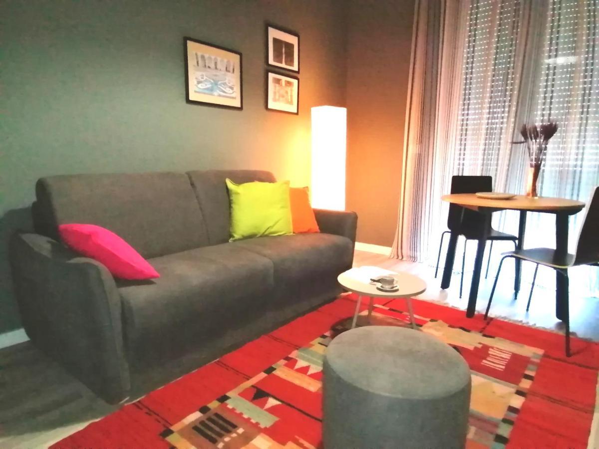 Inner City De Luxe Apartment カターニア エクステリア 写真