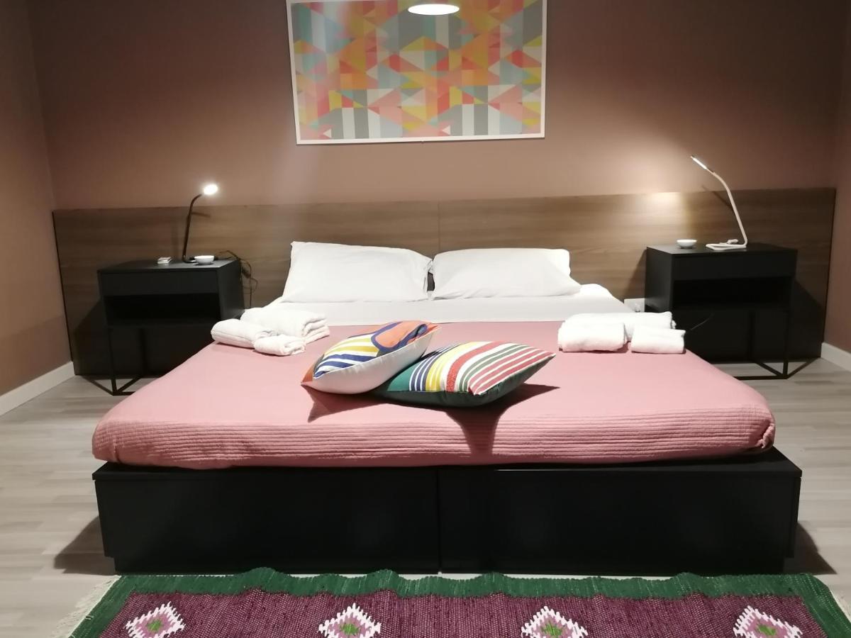 Inner City De Luxe Apartment カターニア エクステリア 写真